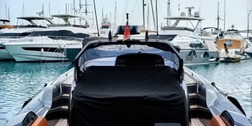 Yacht Rental Terms: What You Need to Know Before Chartering a Yacht