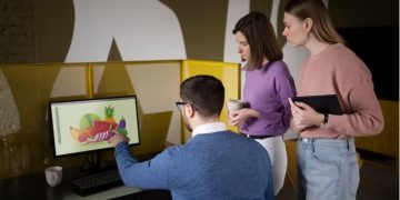 Behind the Scenes: Quantum AI’s Stellar Team on the Official Website