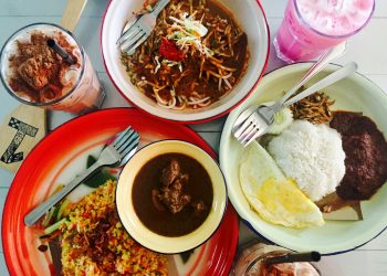 Savor the Flavors: A Culinary Tour Through Malaysia
