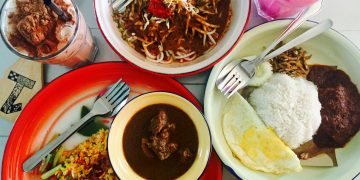 Savor the Flavors: A Culinary Tour Through Malaysia