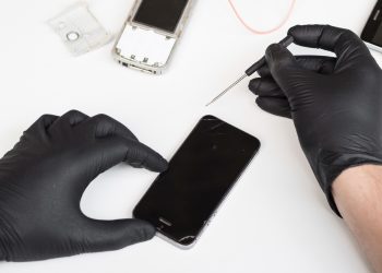 Best Phone Repair Store In Carrollwood, FL: Phone Repair & More